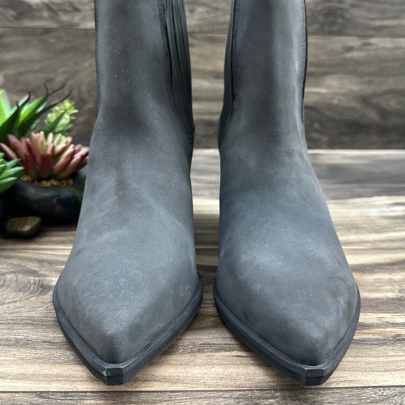 NEW Steve Madden 8.5M Terezza Grey Nubuck Pull On Pointed Western Ankle Bootie - Picture 5 of 8